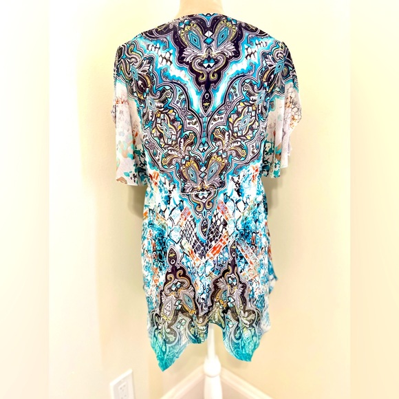 Adorable Colorful SharkBite Hem Top with Crochet and Sequin Scoop NeckLine - Picture 4 of 4